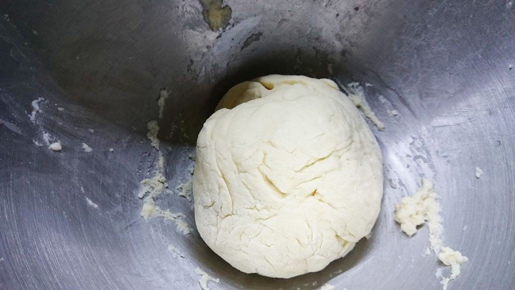 How to make pizza dough (15)