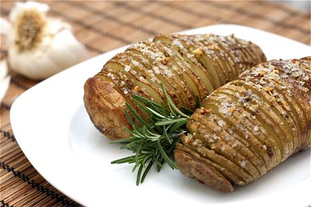 Rosemary garlic hasselback potatoes