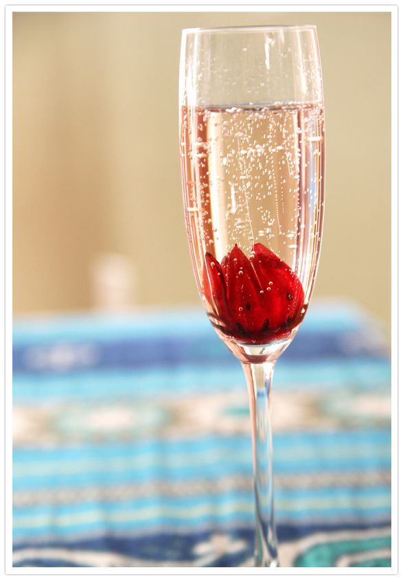 Sparkling hibiscus champagne cocktail