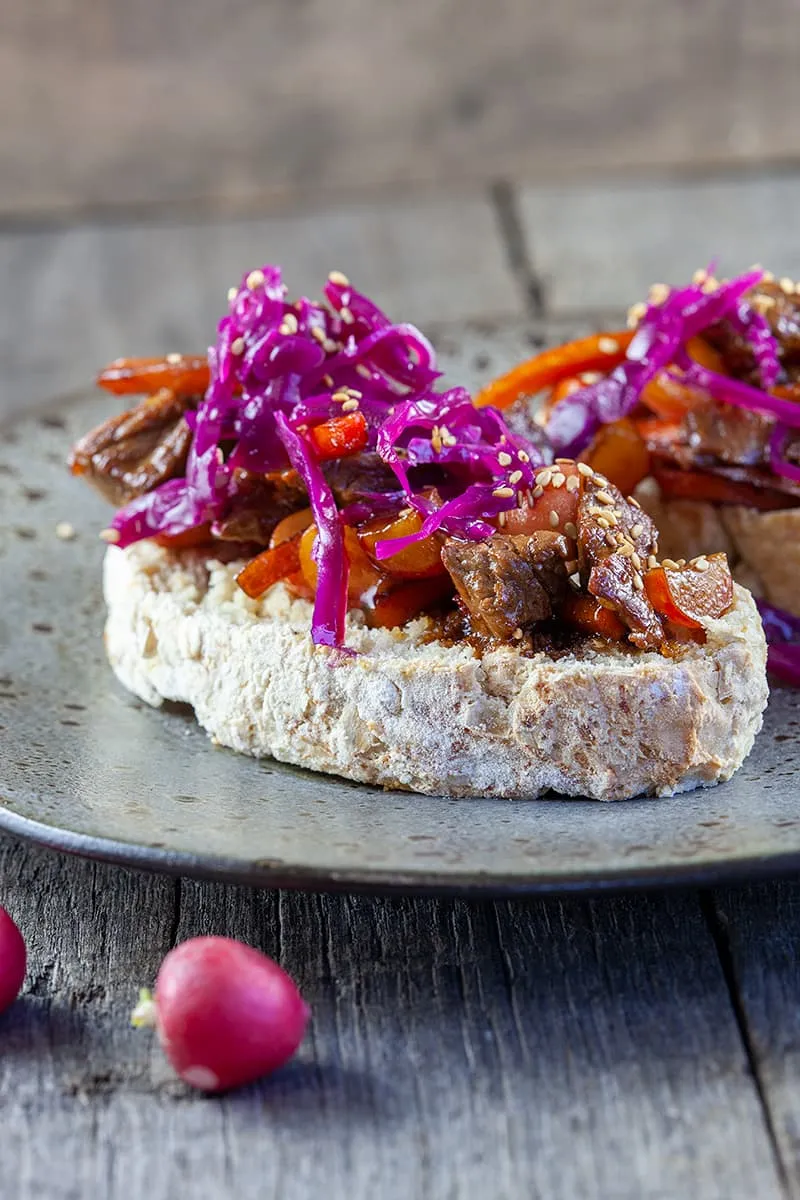 Steak and red cabbage sandwich