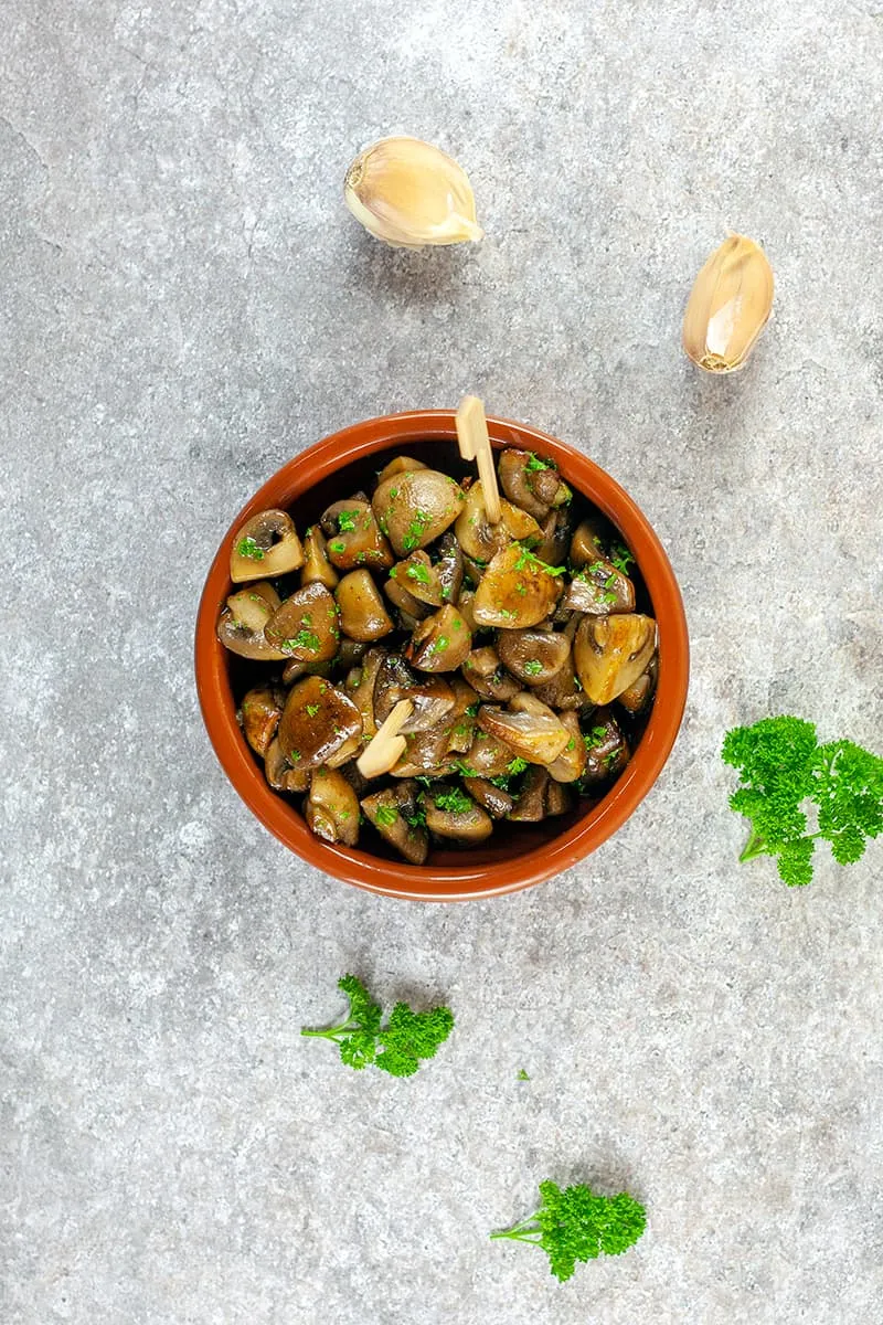 Garlic mushroom tapa
