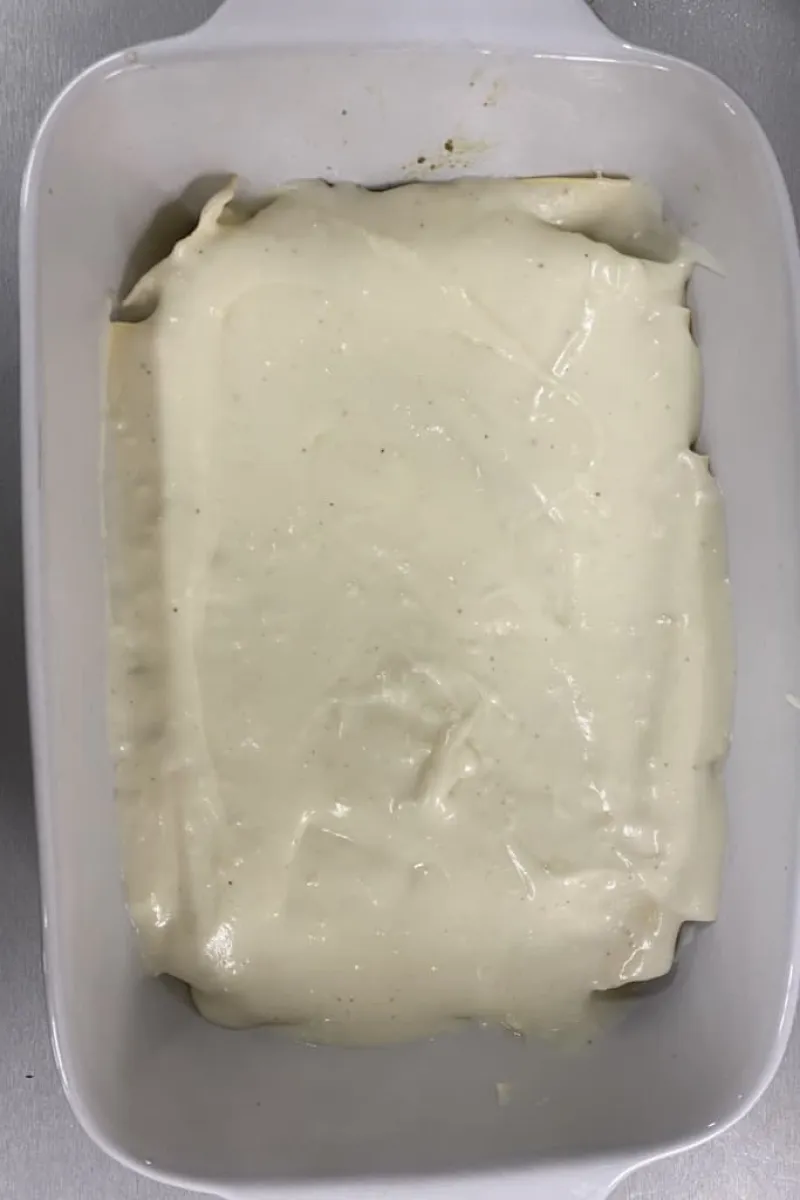 Mushroom and chicken pesto lasagne - step 3