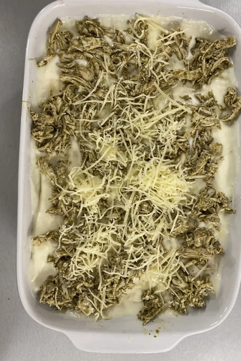 Mushroom and chicken pesto lasagne - step 8