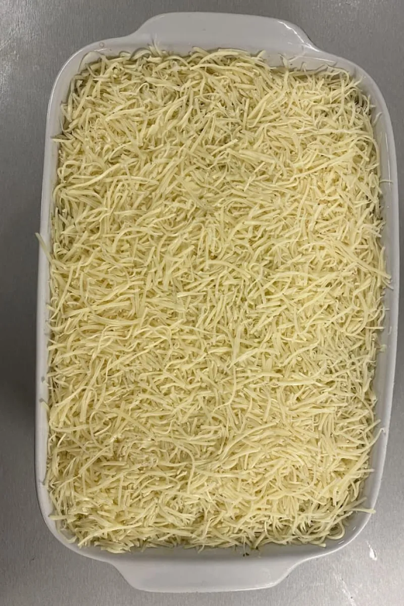 Mushroom and chicken pesto lasagne - step 9