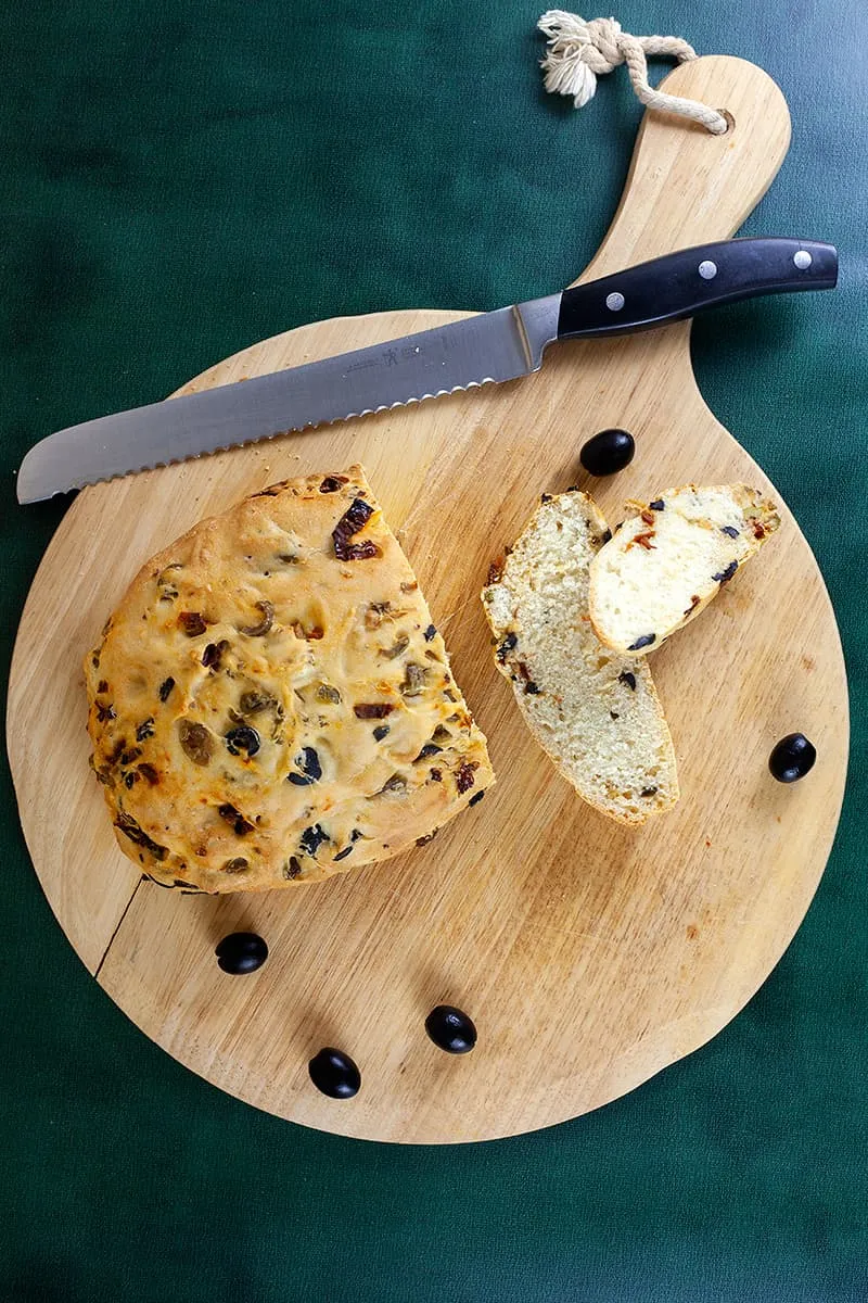 Olive bread with sun-dried tomatoes