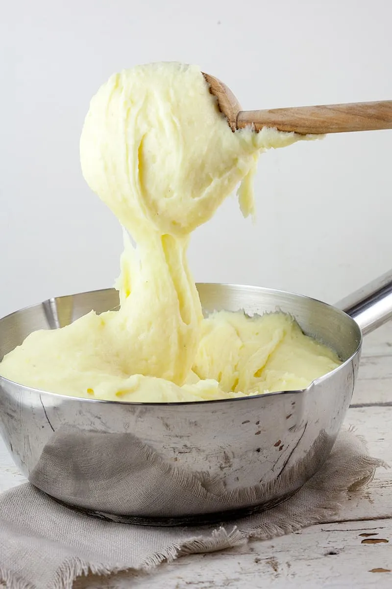 Aligot - French mashed potatoes with cheese