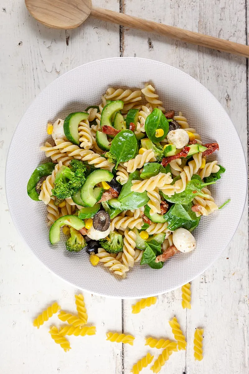 Broccoli pasta salad