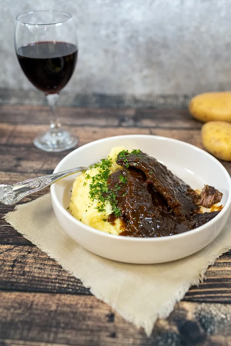 Dutch slow-braised beef (draadjesvlees)