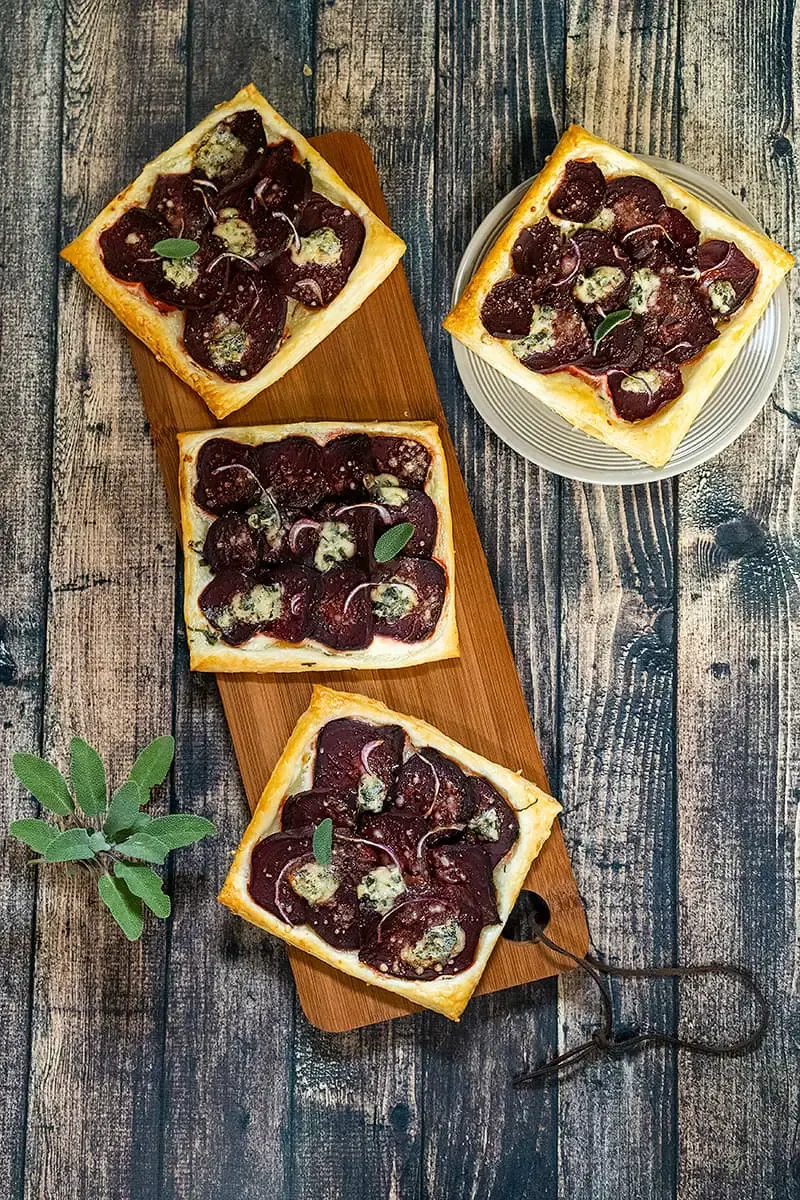 Beetroot tartlets