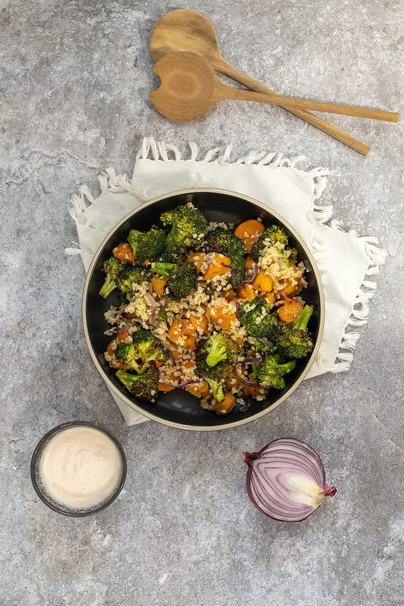 Bulgur and broccoli salad