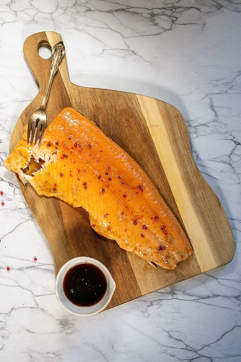 Barbecue salmon - glazed salmon with rich flavors