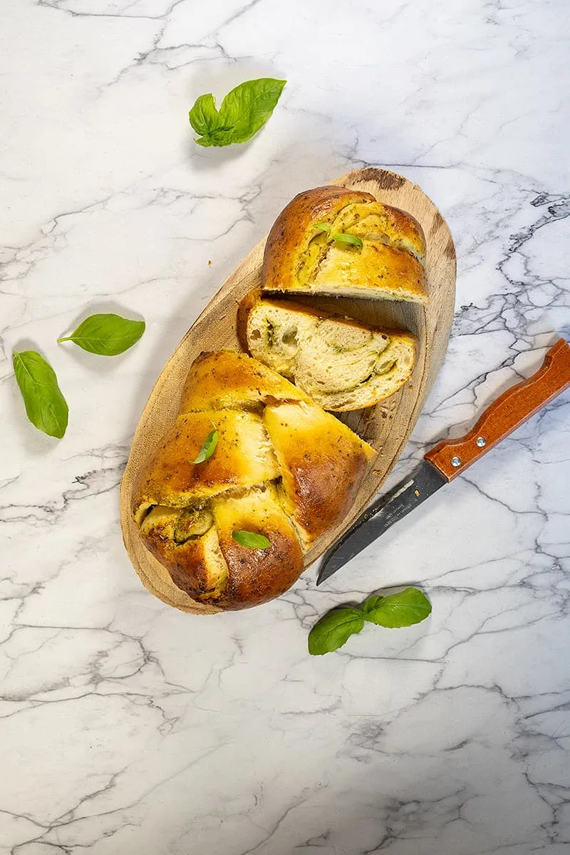 Pesto bread - a fluffy braided bread with pesto