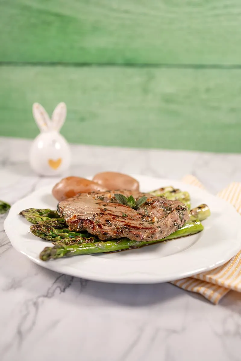 Marinade for lamb - with mint and garlic