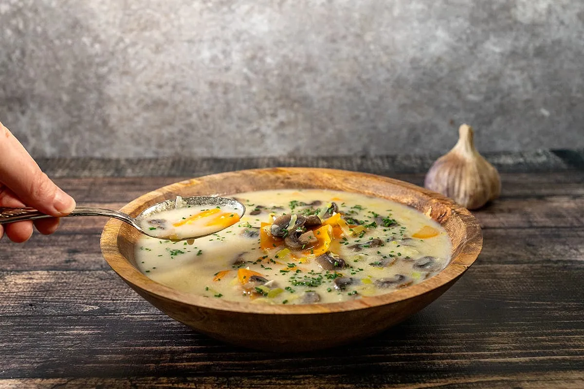 Mushroom Soup with Chicken and Leeks