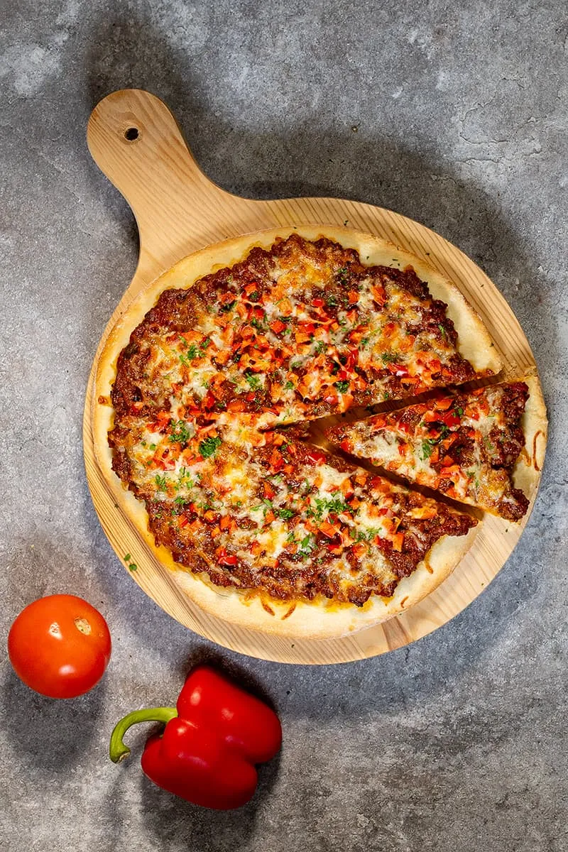 Pizza bolognese - simple and delicious!