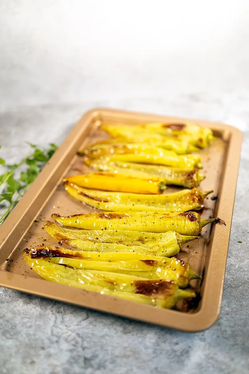 Roasted Turkish green peppers (easy side dish)