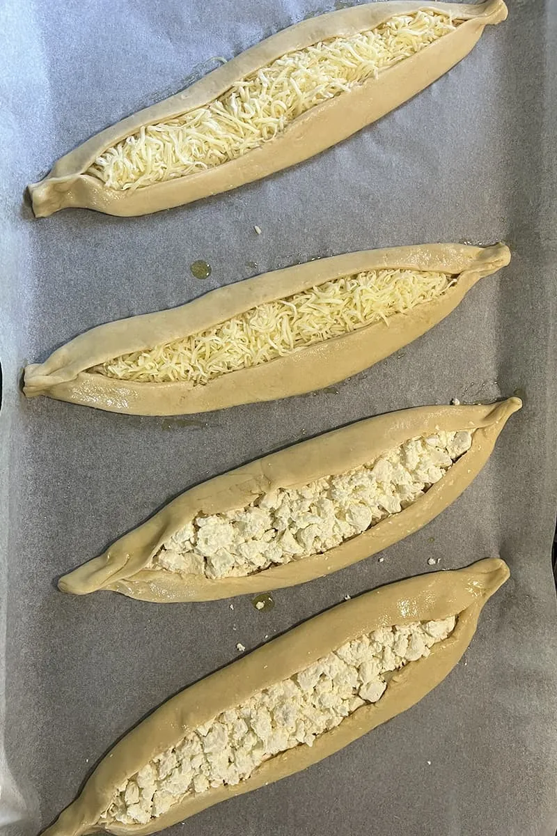 Turkish cheese pide preparation - step 2