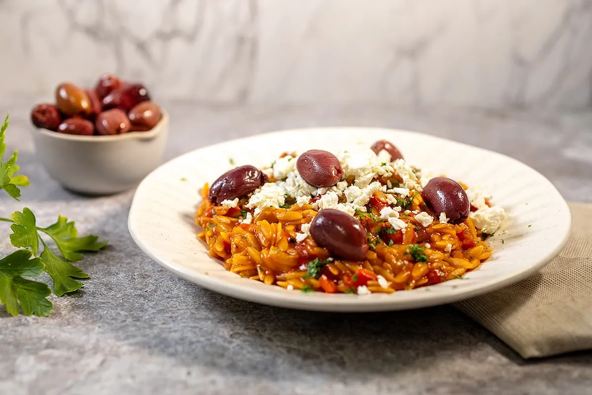 Orzo (whole wheat) with olives in tomato sauce