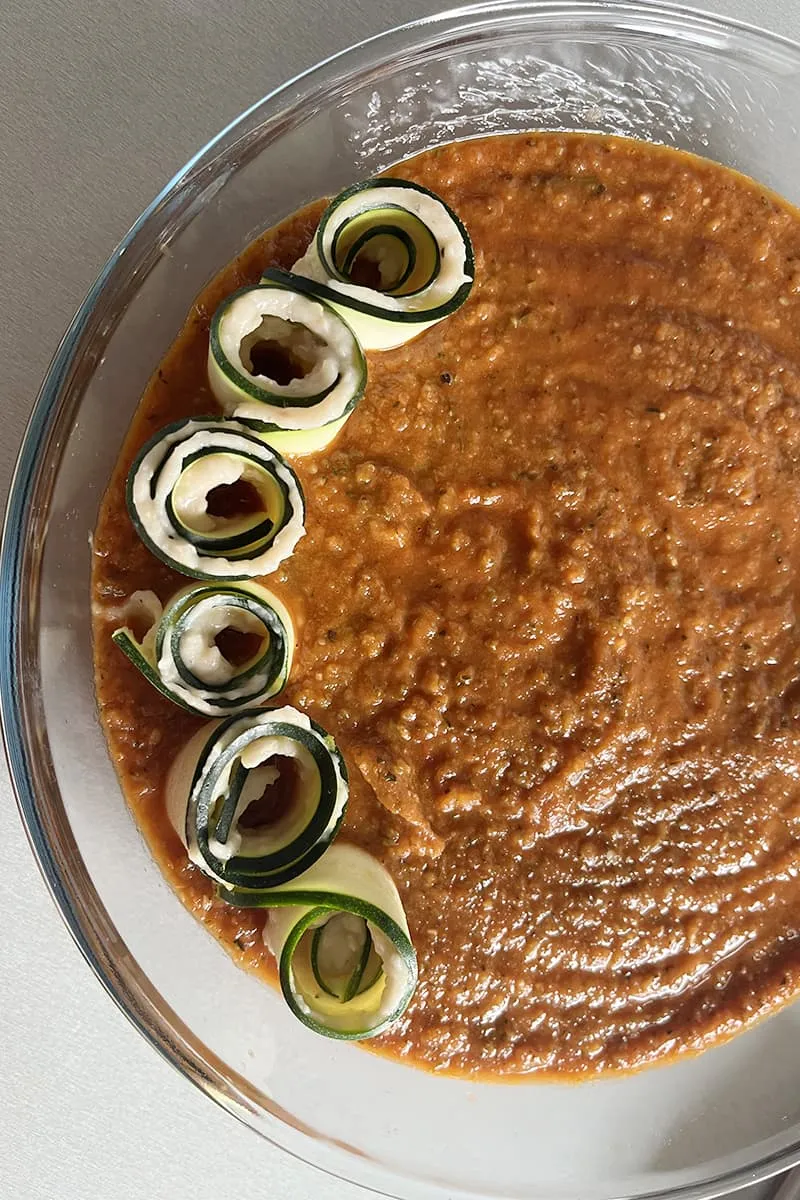 Zucchini Roll-ups with tomato sauce preparation - step 2