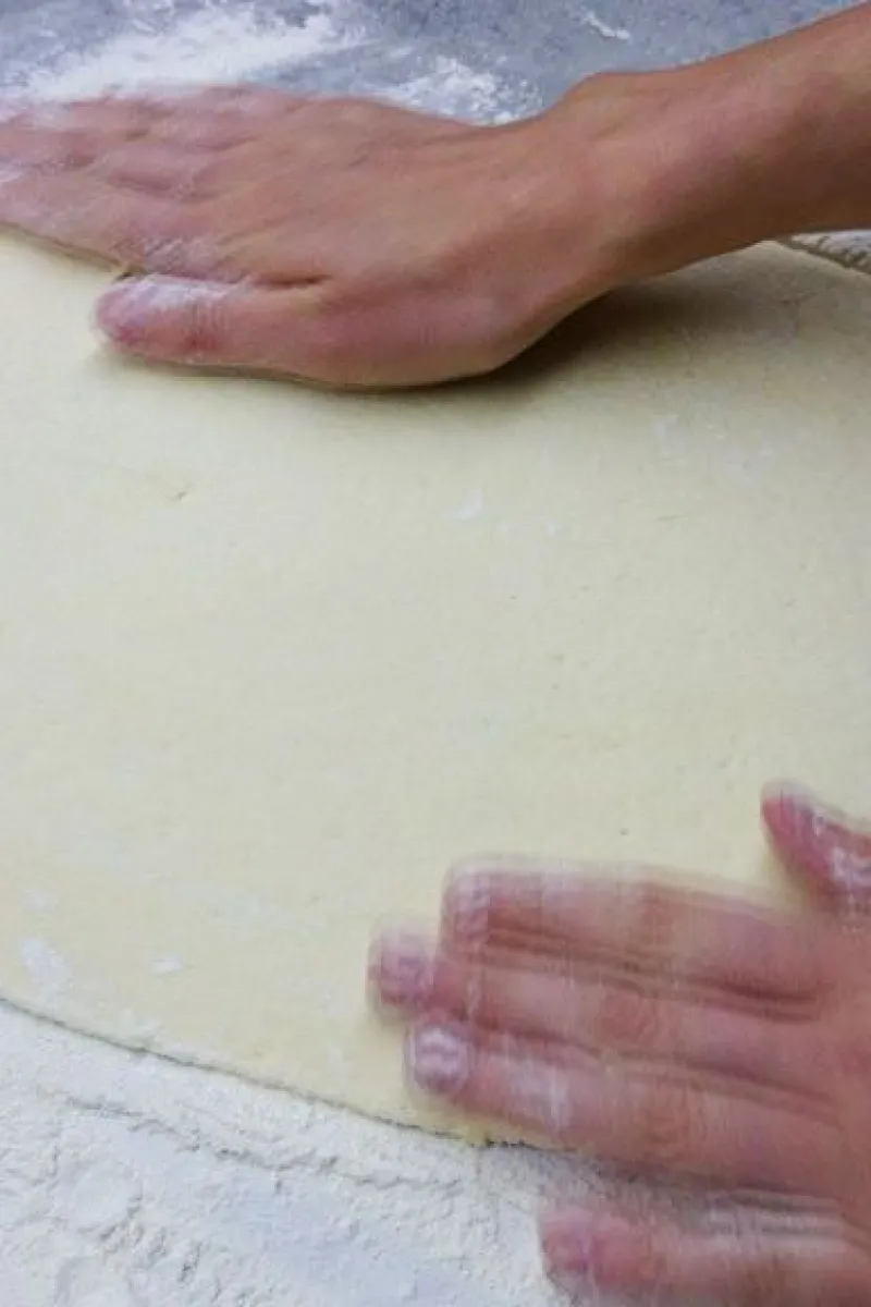 How to make pizza dough (18)