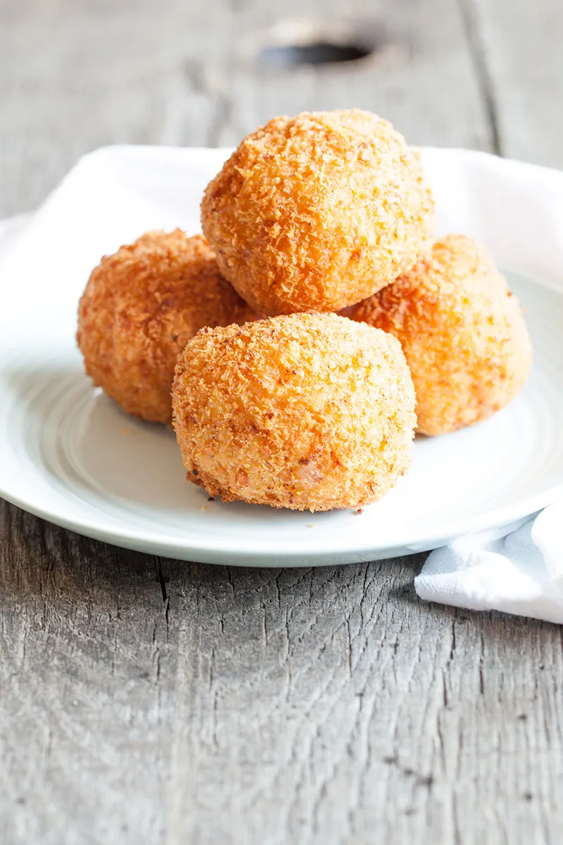 Arancini (deep-fried risotto balls)