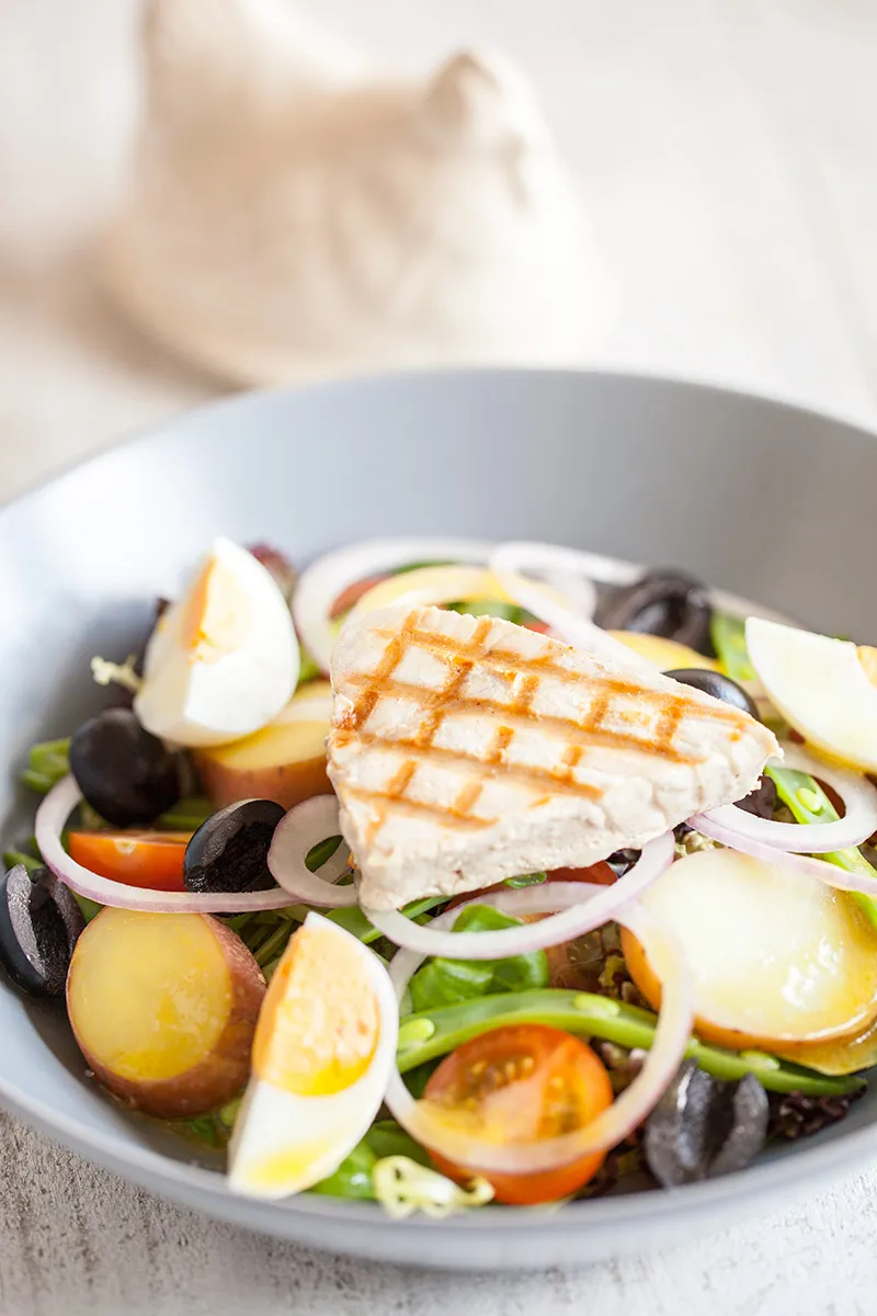 Tuna Niçoise salad