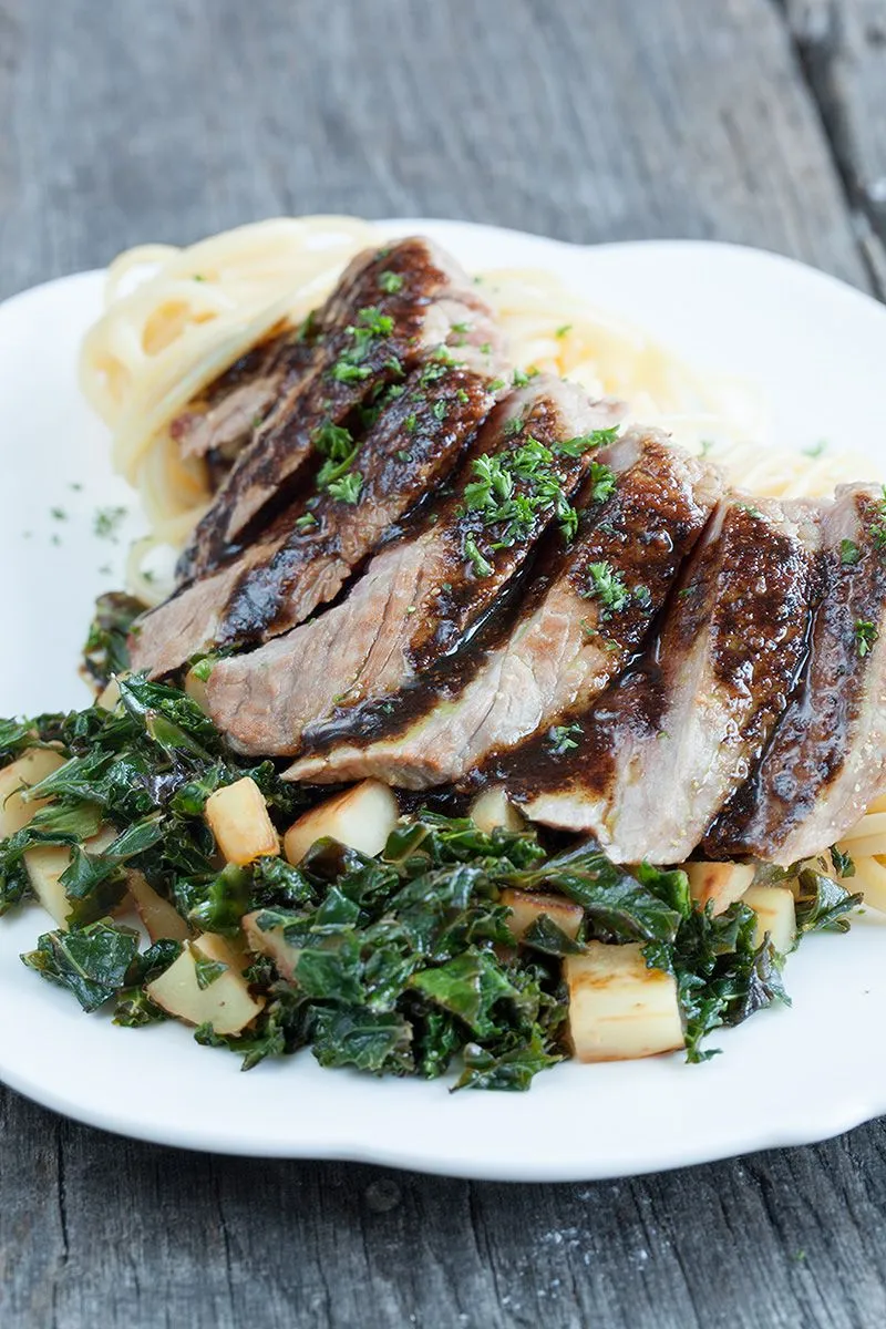 Steak with ras el hanout sauce