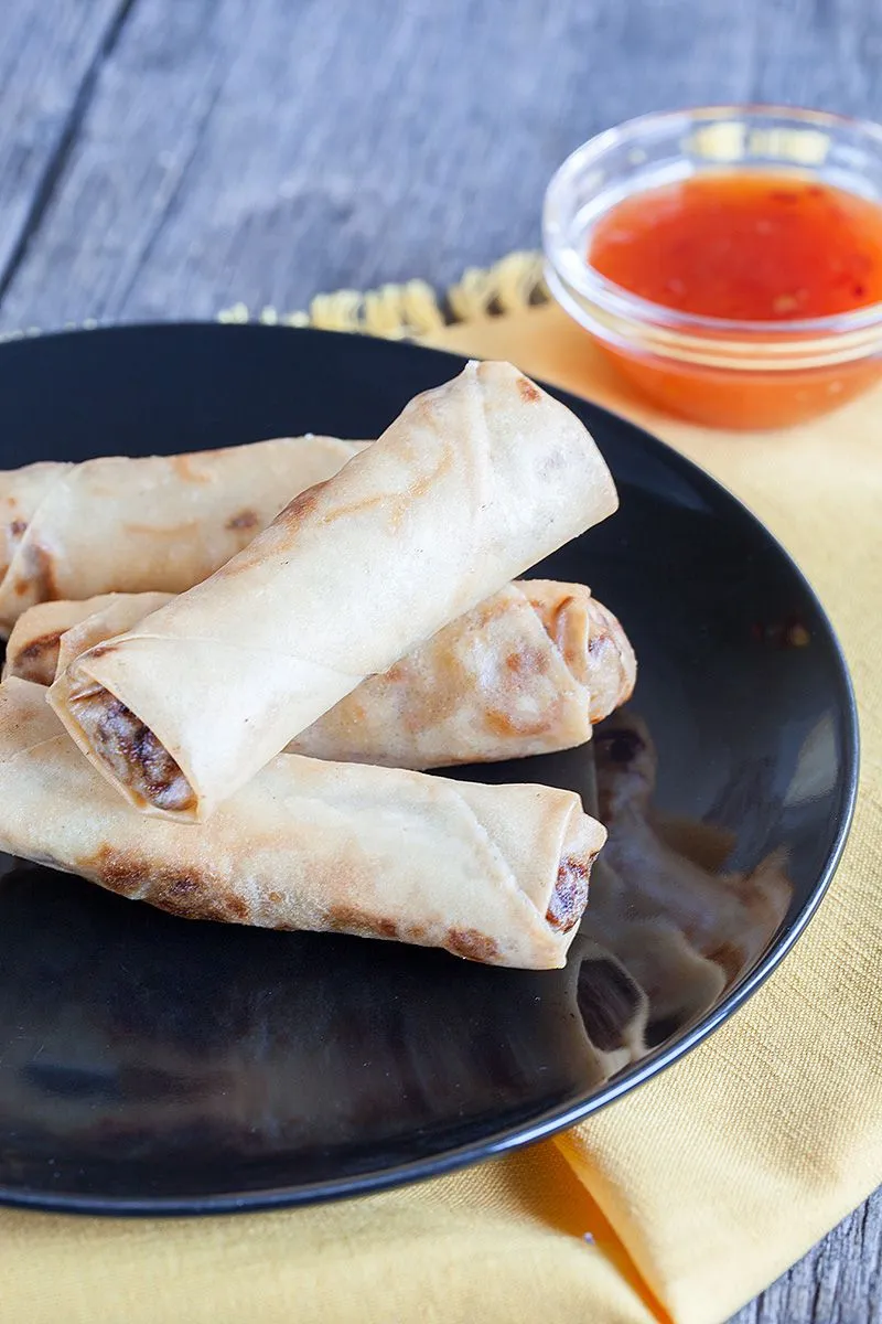 Spring rolls (lumpia)