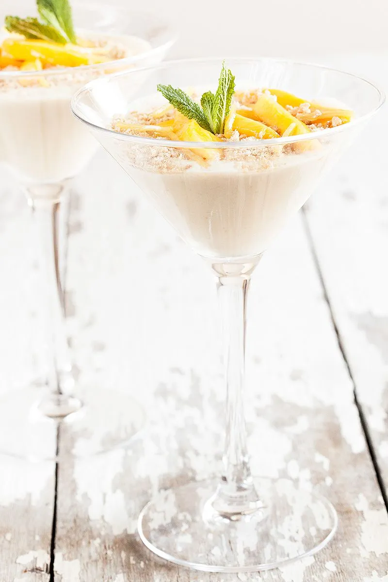 Creamy ginger mango dessert