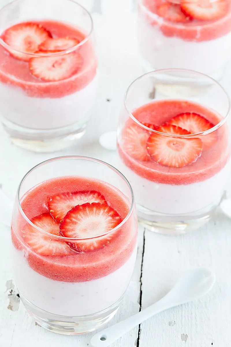 Strawberry anise quark