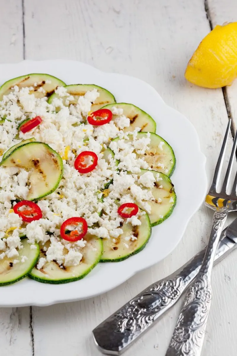 Zucchini and feta salad