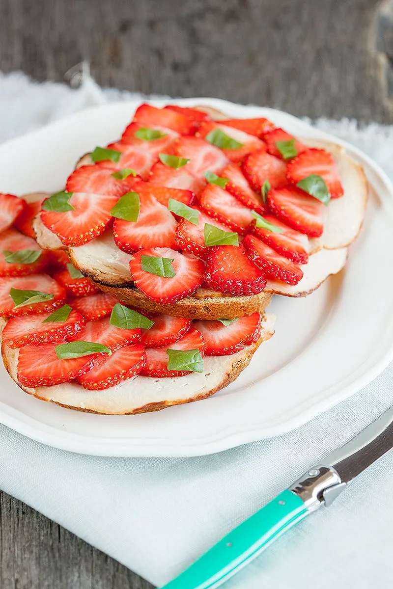 Chicken strawberry sandwich