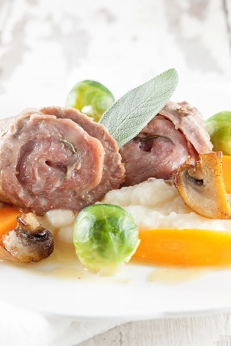 Classic saltimbocca with celeriac puree