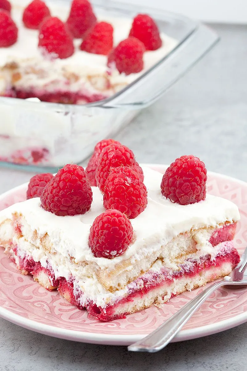 Raspberry tiramisu