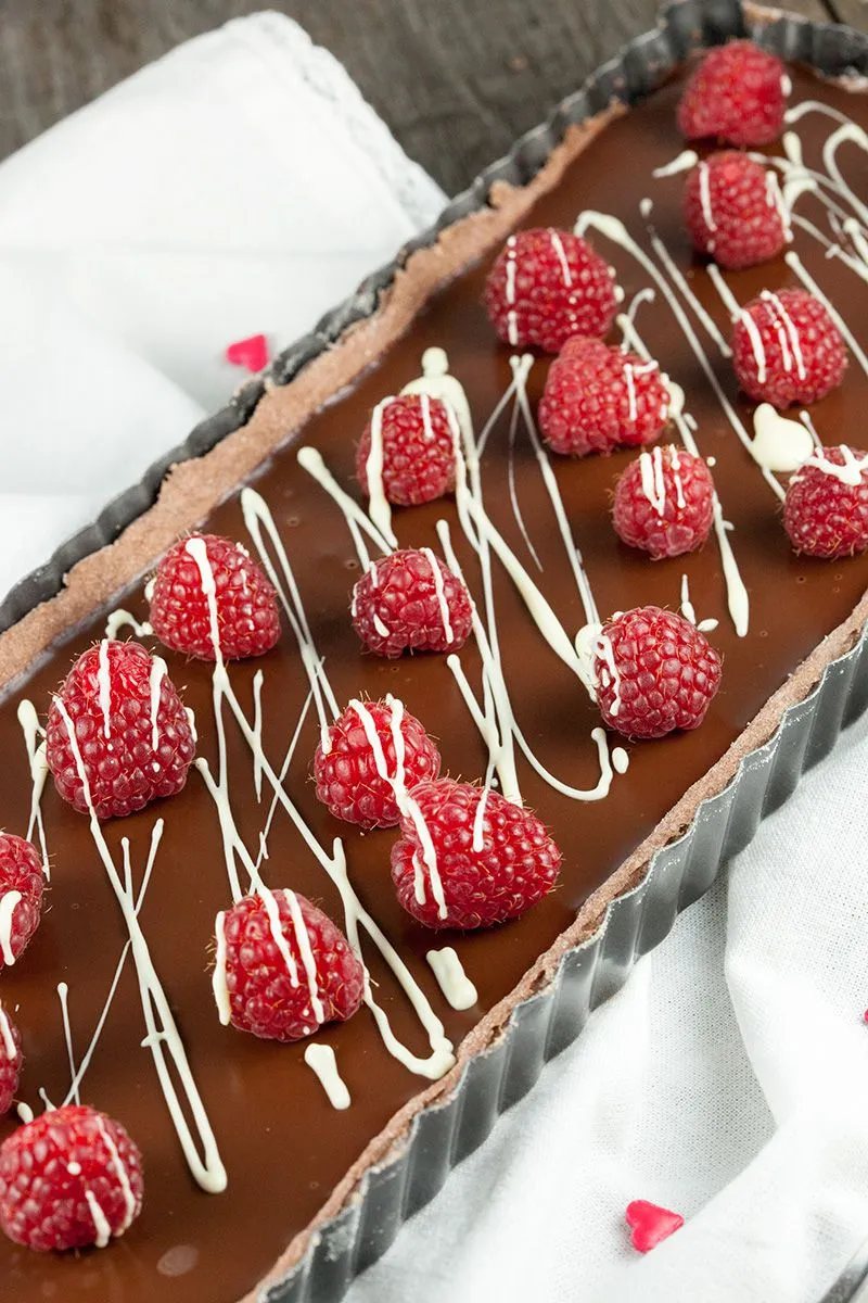 Chocolate tart with raspberries