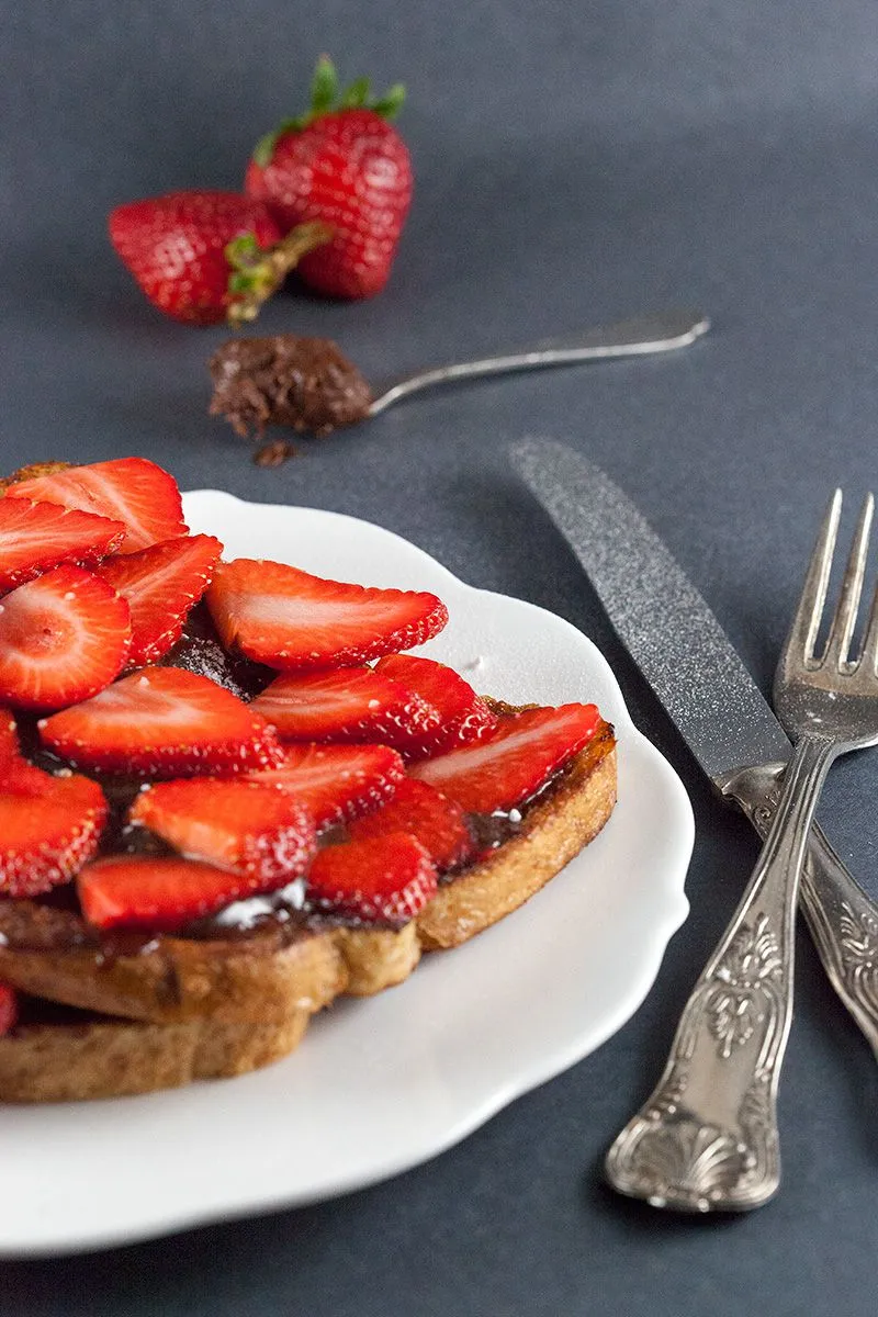 French toast with homemade nutella and strawberries