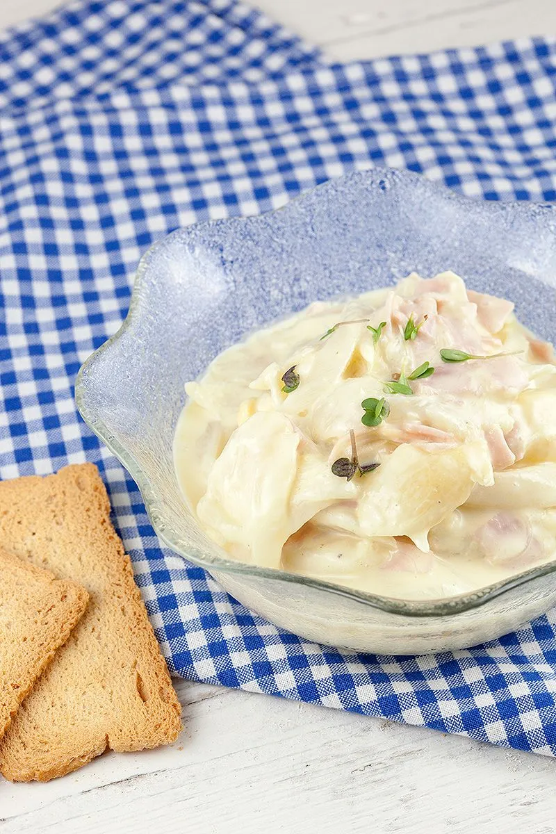 White asparagus and ham spread