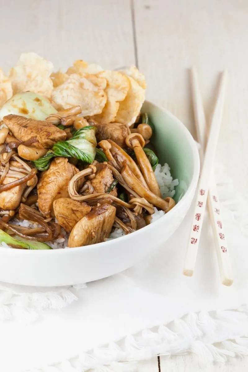 Shimeji, enoki and chicken stir fry with pandan rice