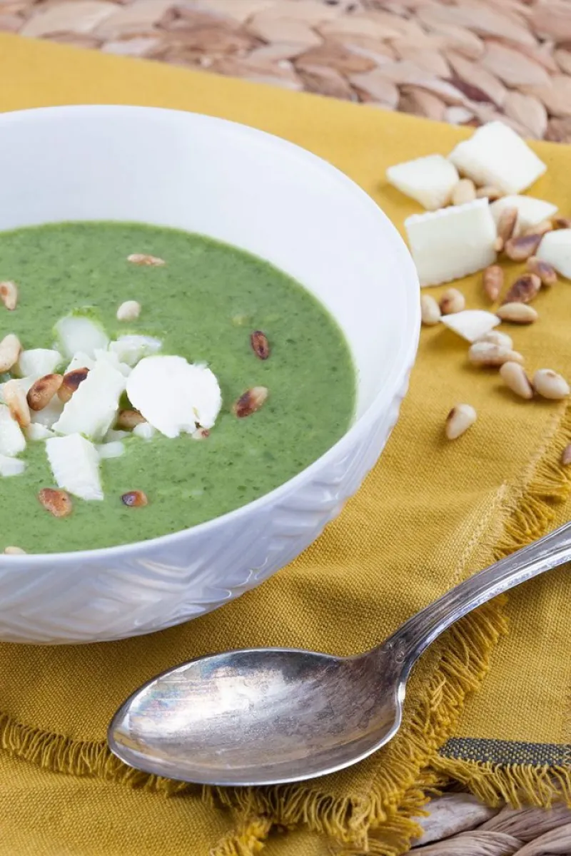 Creamy spinach soup