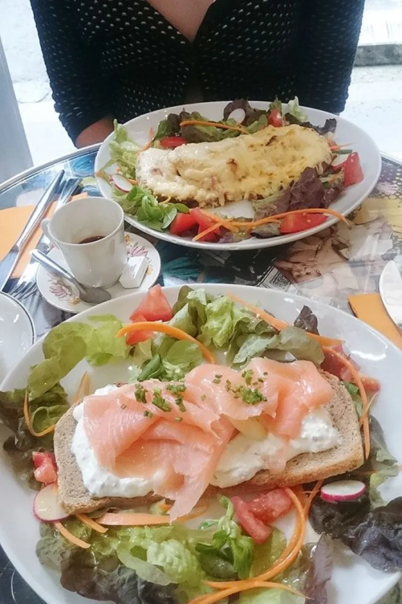 Lunch at arty cafe Bordeaux