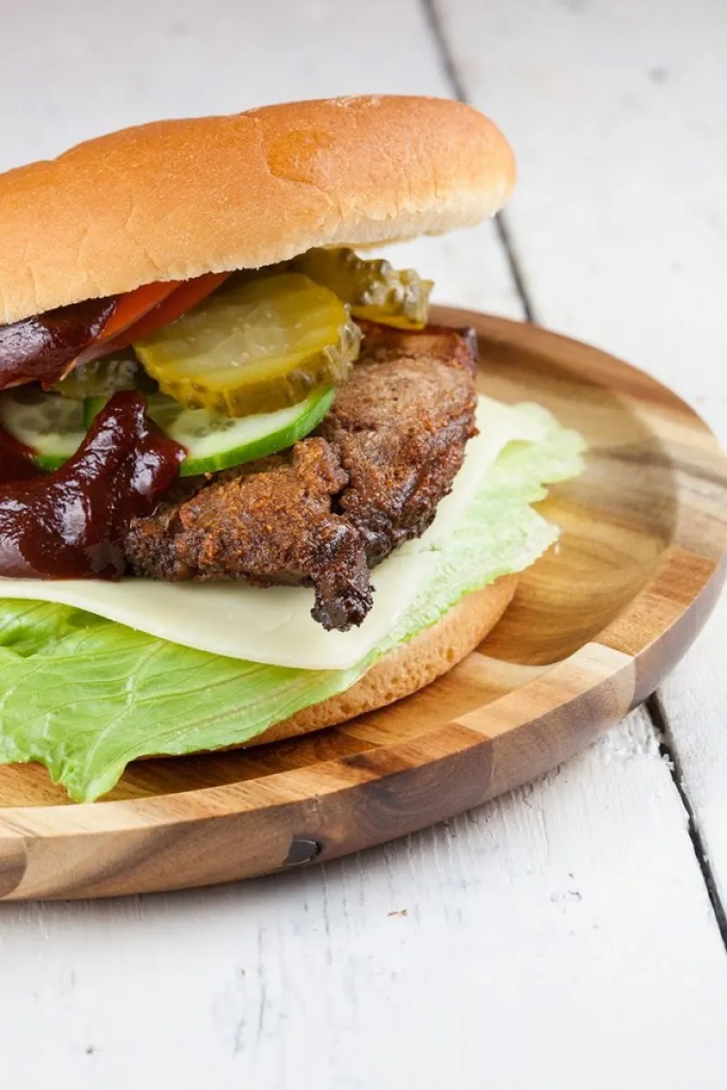 Crisp pork belly burger