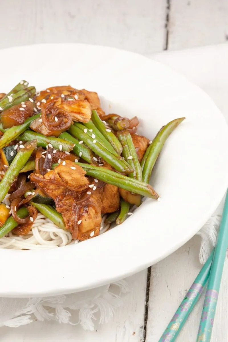 Chicken and green bean stir fry