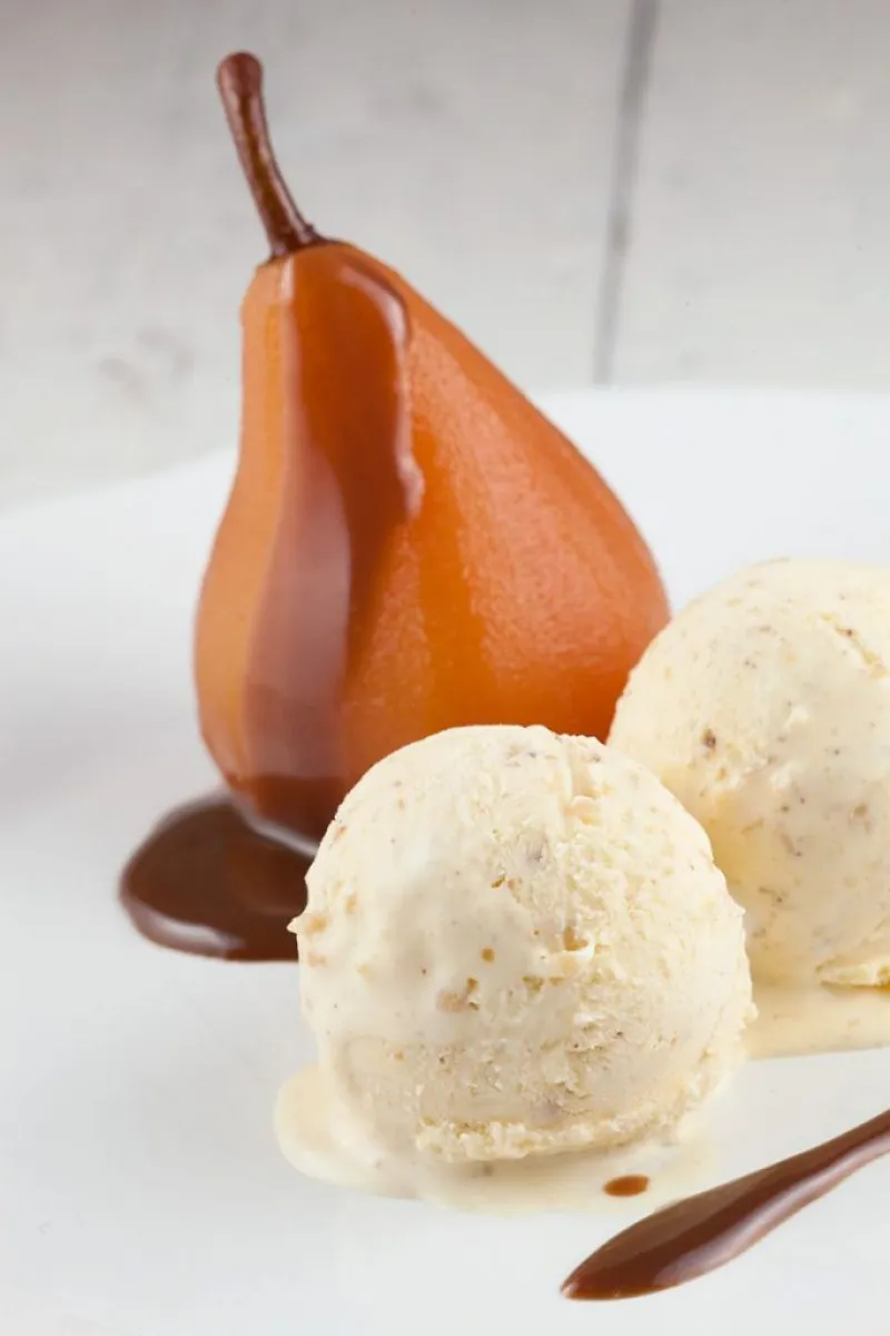 Roasted hazelnut amaretto ice cream