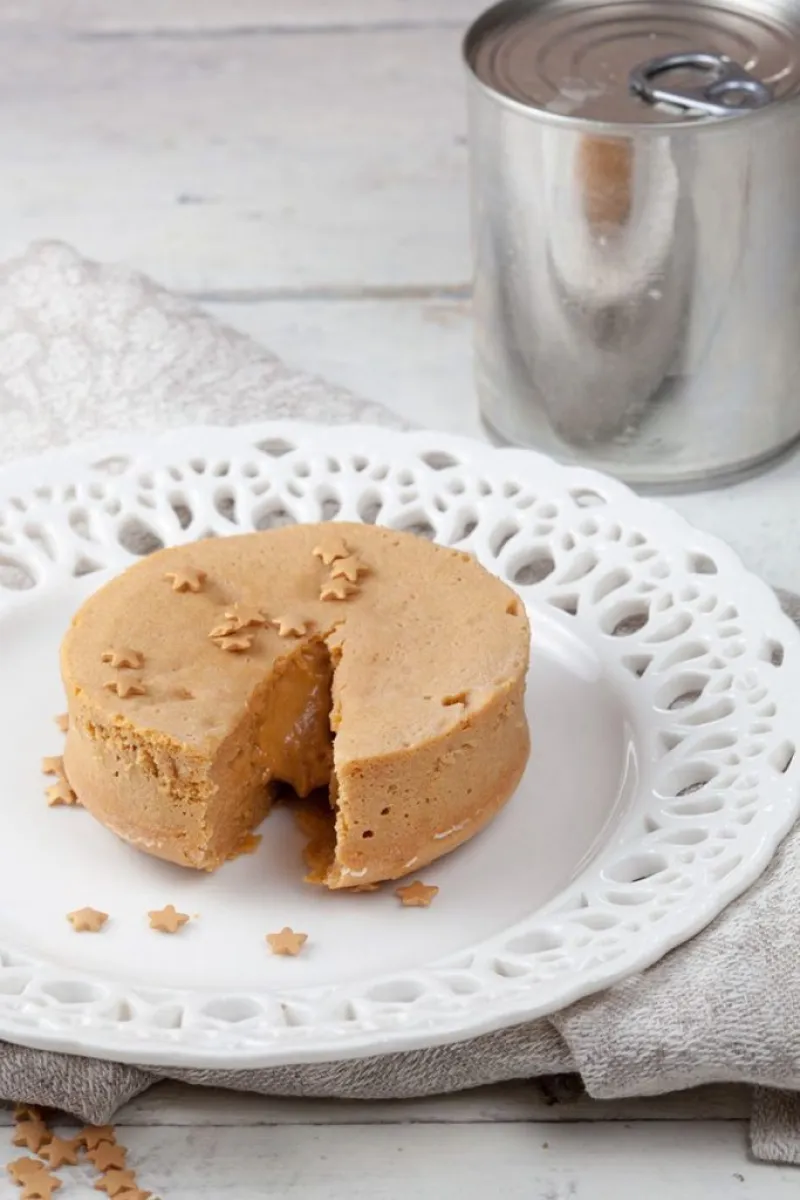 Dulce de leche mini cakes