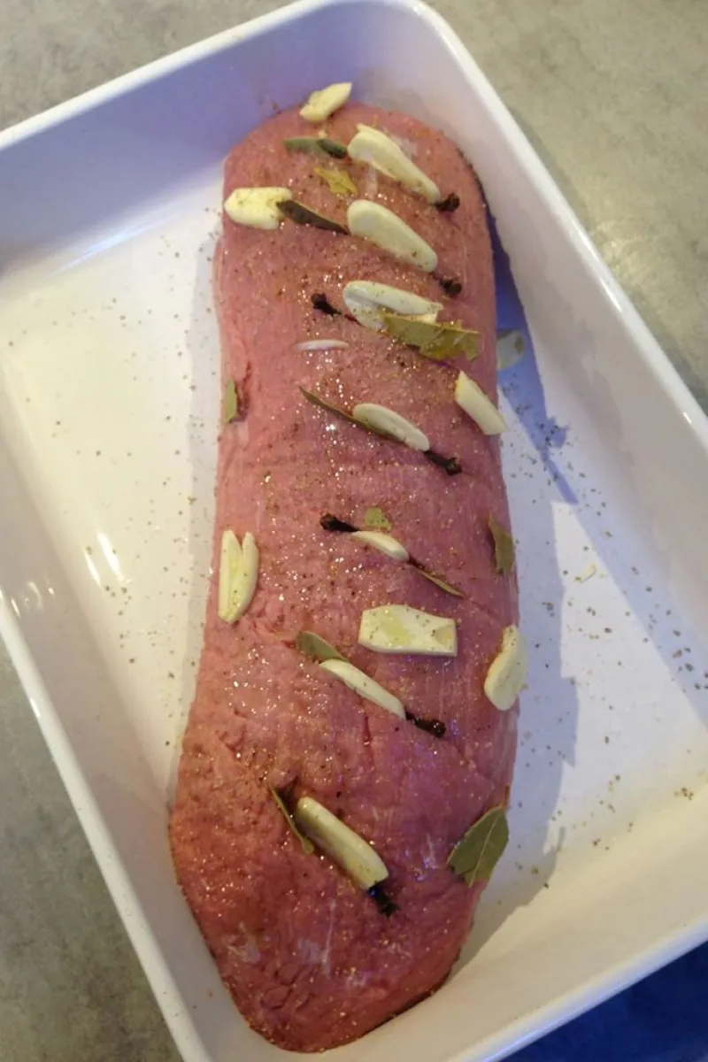 Vitello tonnato preparation