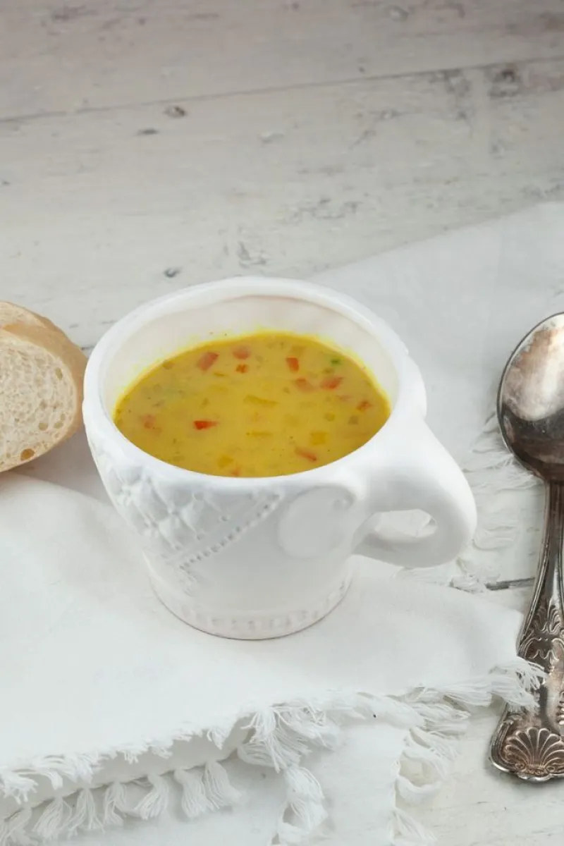 Curry and bell pepper soup