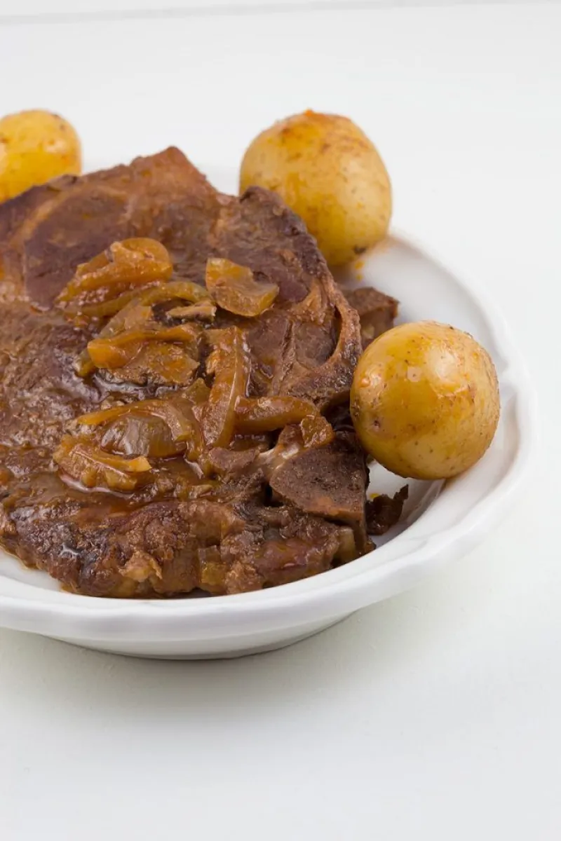 Braised pork shoulder