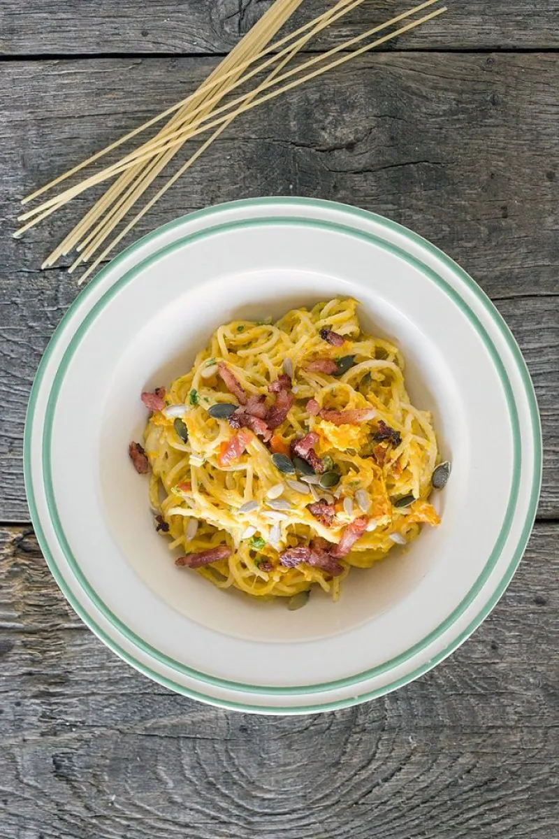 Cheesy pumpkin spaghetti