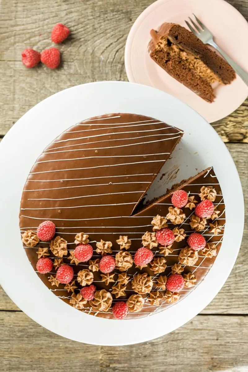 Chocolate mousse pie