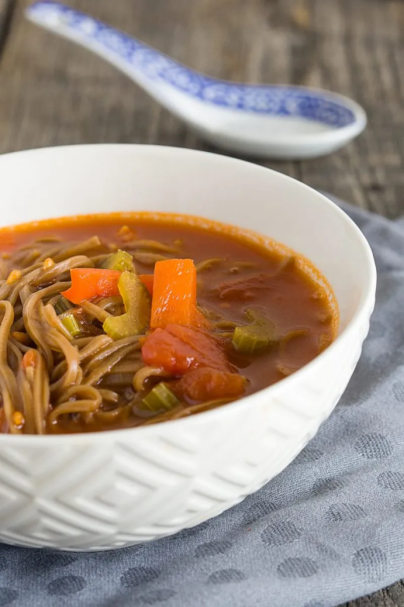 Vegetable noodle soup